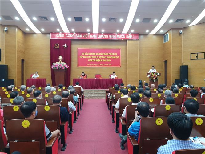 Đại biểu HĐND Thành phố Hà Nội khóa XVI tiếp xúc cử tri quận Đống Đa trước kỳ họp thứ 7