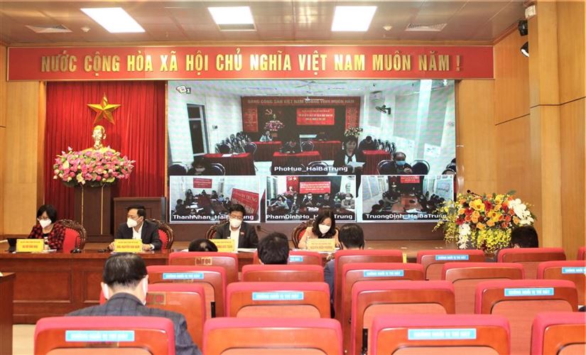 Hội nghị tiếp xúc cử tri giữa đại biểu HĐND Thành phố Hà Nội tại đơn vị bầu cử số 4 với cử tri quận Hai Bà Trưng
