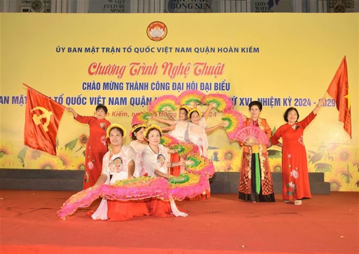 Quận Hoàn Kiếm tổ chức chương trình nghệ thuật chào mừng thành công Đại hội đại biểu MTTQ Việt Nam quận Hoàn Kiếm lần thứ XVI, nhiệm kỳ 2024 -2029