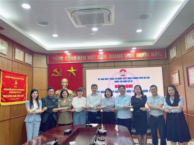 Khối thi đua số 1 MTTQ Việt Nam thành phố Hà Nội ký giao ước thi đua