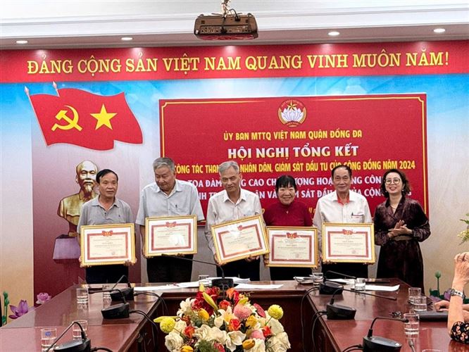 Quận Đống Đa tọa đàm nâng cao chất lượng hoạt động công tác Ban Thanh tra Nhân dân và Ban Giám sát đầu tư của cộng đồng năm 2024.