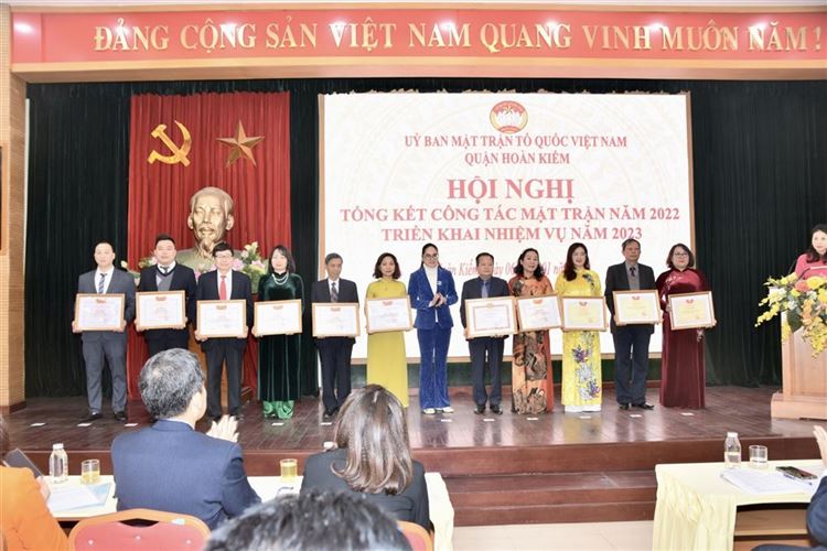 Ủy ban MTTQ Việt Nam quận Hoàn Kiếm tổng kết công tác năm 2022, triển khai chương trình công tác năm 2023