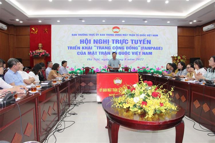 Cán bộ Mặt trận các cấp tham gia buổi tập huấn kỹ năng thành lập và vận hành “Trang cộng đồng” Fanpage do Ủy ban Trung ương MTTQ Việt Nam tổ chức 
