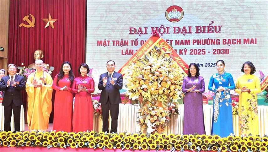 Đồng chí Tạ Thị Thanh Huyền là Chủ tịch Ủy ban MTTQ Việt Nam phường Bạch Mai