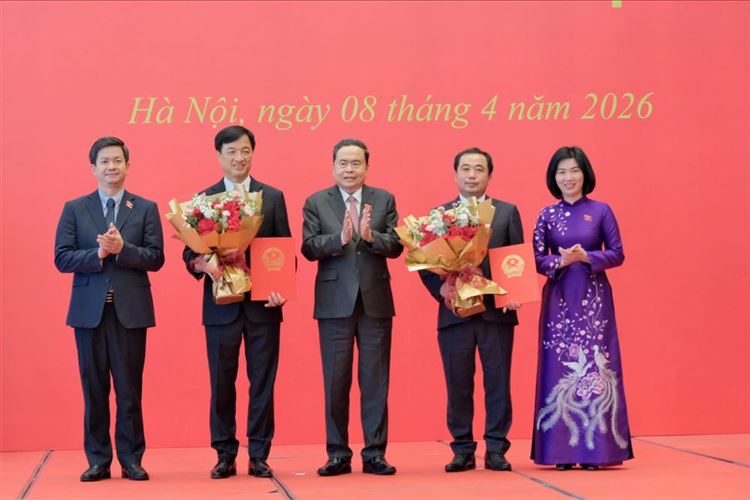 Đồng chí Trần Đức Thắng được bầu là Trưởng Đoàn đại biểu Quốc hội thành phố Hà Nội