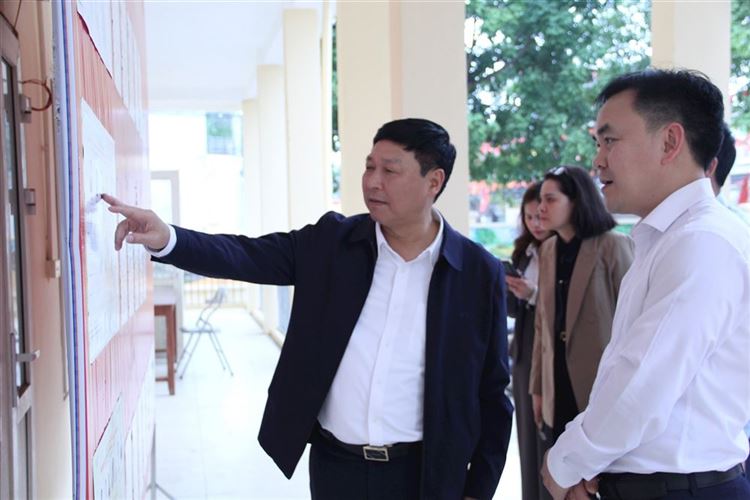 Xã Hòa Lạc cần rà soát chặt chẽ danh sách cử tri trước ngày bầu cử