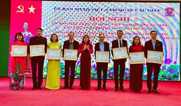 Ủy ban MTTQ Việt Nam quận Cầu Giấy tổng kết công tác Mặt trận năm 2022; Triển khai chương trình phối hợp và thống nhất hành động năm 2023