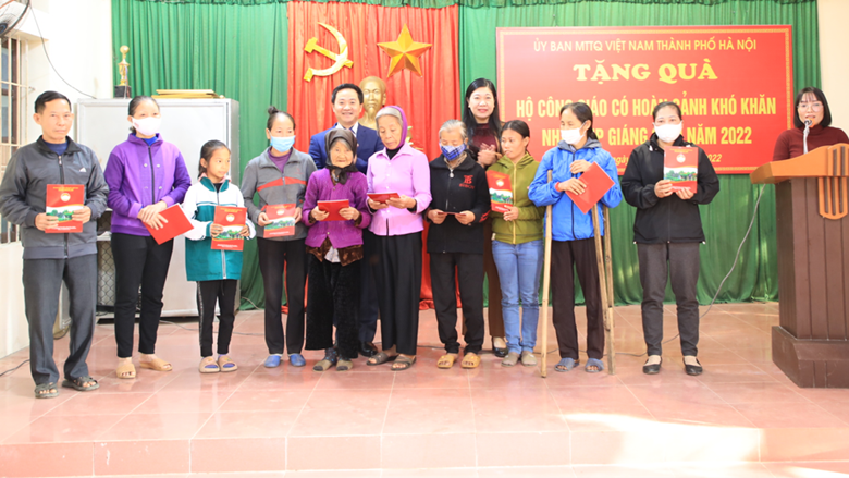 MTTQ các cấp tại TP Hà Nội đã huy động được mọi nguồn lực thực hiện tốt công tác an sinh xã hội, chăm lo người nghèo, đối tượng chính sách xã hội...