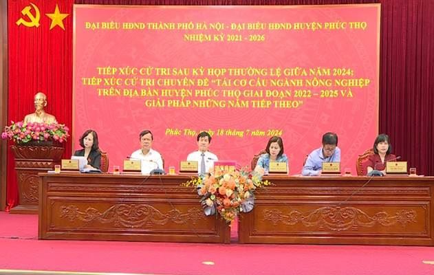 Đại biểu HĐND thành phố Hà Nội - Đại biểu HĐND huyện Phúc Thọ tiếp xúc cử tri sau kỳ họp thường lệ giữa năm 2024