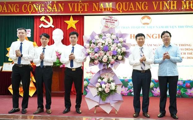 Ủy ban MTTQ Việt Nam huyện Thường Tín họp mặt nhân kỷ niệm 94 năm Ngày truyền thống MTTQ Việt Nam