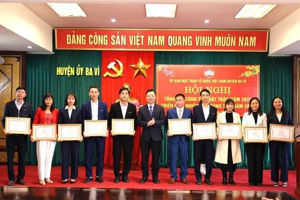 Ủy ban MTTQ Việt Nam huyện Ba Vì tổ chức hội nghị tổng kết công tác Mặt trận năm 2024, triển khai nhiệm vụ năm 2025