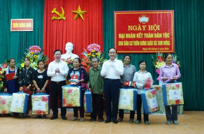 Phó Chủ tịch Thường trực HĐND thành phố Nguyễn Ngọc Tuấn dự Ngày hội Đại đoàn kết tại thôn Hưng Giáo