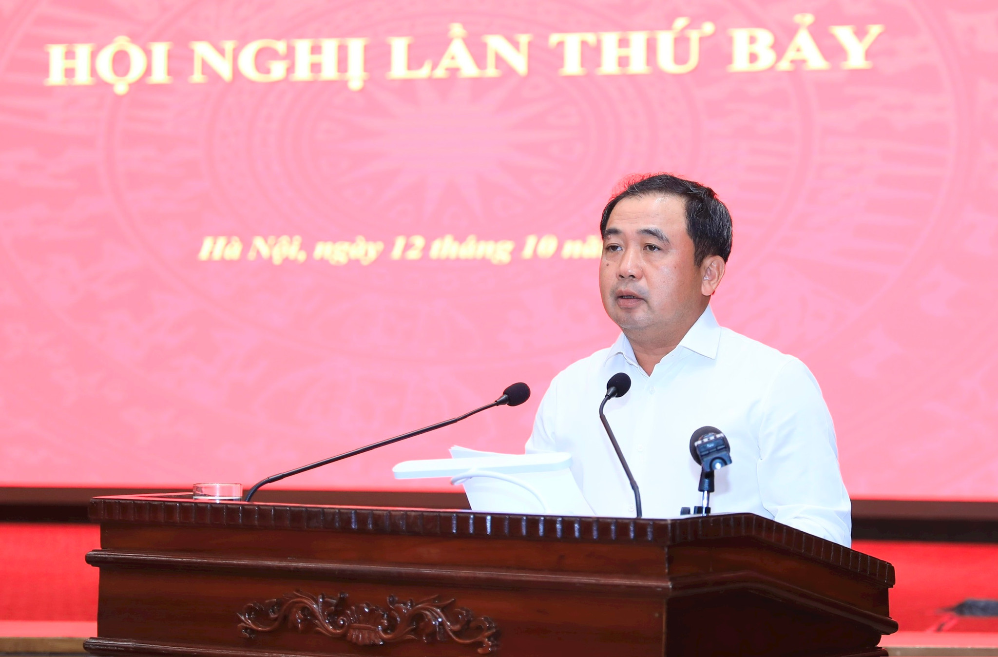 Bí thư Thành ủy Hà Nội Trần Đức Thắng phát biểu kết luận hội nghị. Ảnh: Quang Thái
