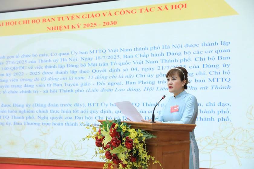 Xây dựng đội ngũ cán bộ, đảng viên thích ứng nhanh yêu cầu mới