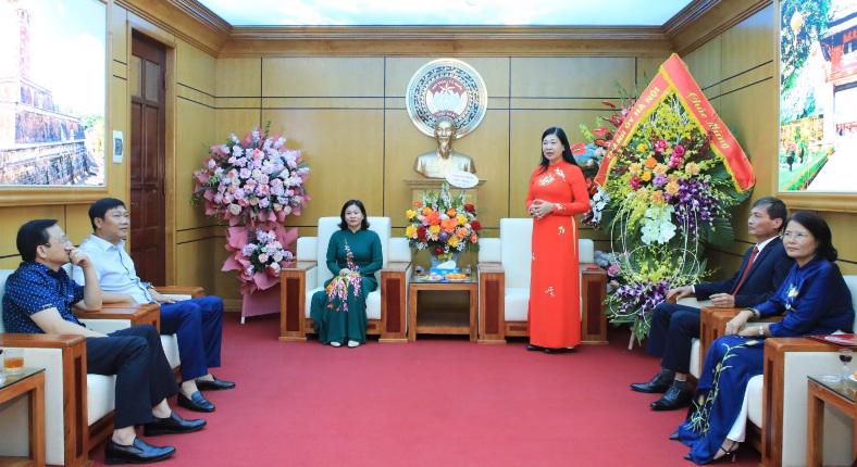 Chủ tịch Ủy ban MTTQ Việt Nam TP H&agrave; Nội Nguyễn Lan Hương ph&aacute;t biểu&nbsp;