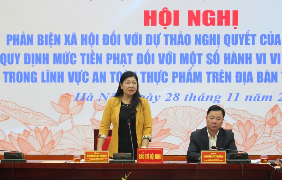 Chủ tịch Ủy ban Mặt trận Tổ quốc Việt Nam TP H&agrave; Nội Nguyễn Lan Hương ph&aacute;t biểu kết luận