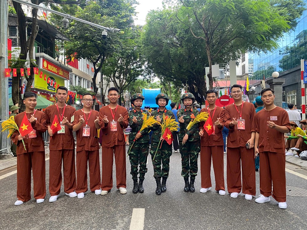 Khối diễu hành Đoàn kết các dân tộc Việt Nam vinh dự, tự hào khi được tham gia lễ diễu binh, diễu hành  ​ - ảnh 3