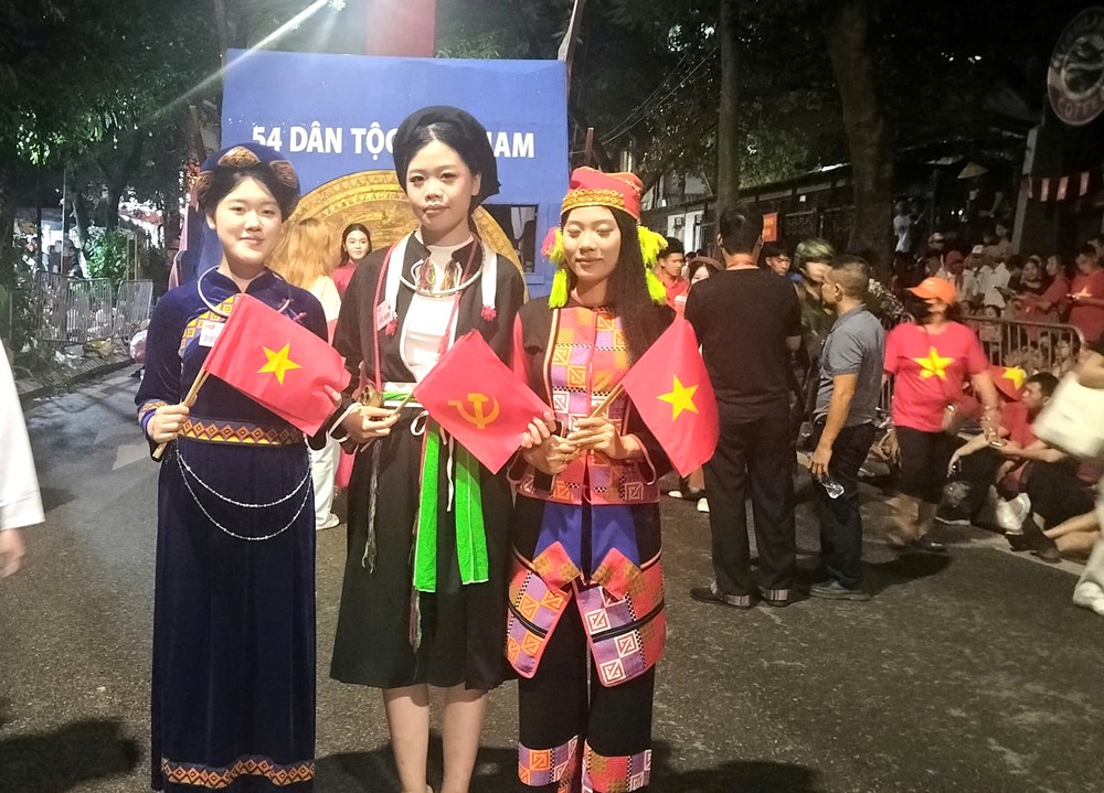 Khối diễu hành Đoàn kết các dân tộc Việt Nam vinh dự, tự hào khi được tham gia lễ diễu binh, diễu hành  ​ - ảnh 6