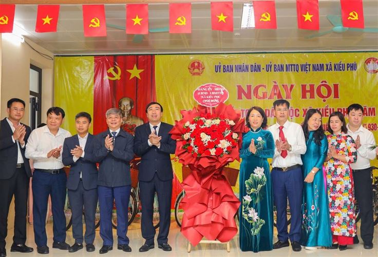 Tưng bừng Ngày hội Đại đoàn kết toàn dân tộc tại xã Kiều Phú