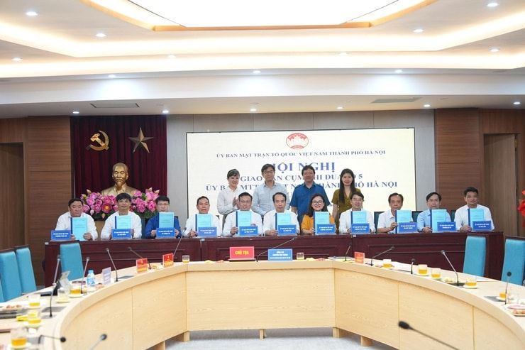 Cụm thi đua số 5 ký giao ước thi đua năm 2026