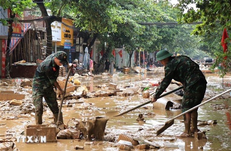Hà Nội gửi thư thăm hỏi, hỗ trợ 7 tỉnh phía Bắc 45 tỷ đồng khắc phục thiệt hại do bão số 10