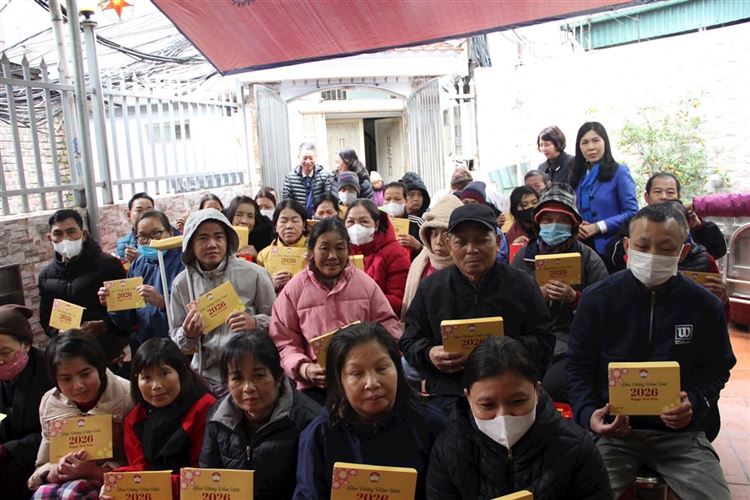 Tết yêu thương ở xóm chạy thận