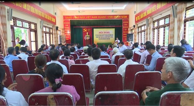 Đông Anh tổ chức hội nghị đối thoại giữa Chủ tịch UBND huyện với MTTQ, các tổ chức chính trị xã hội và nhân dân xã Vĩnh Ngọc.