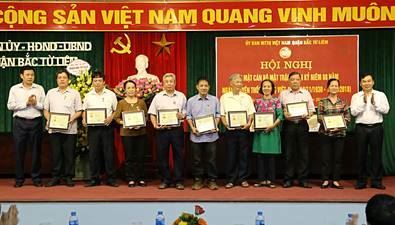 Gặp mặt cán bộ Mặt trận nhân kỷ niệm 88 năm ngày truyền thống MTTQ Việt Nam (18/11/1930-18/11/2018)