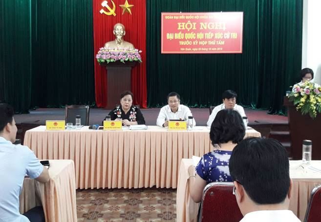 Đại biểu Quốc hội TP Hà Nội tiếp xúc cử tri quận Hà Đông trước kỳ họp thứ 8 Quốc hội khóa XIV 