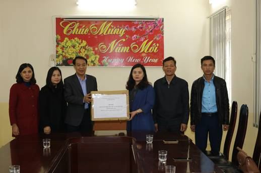 Uỷ ban MTTQ Việt Nam huyện Quốc Oai giám sát công tác phòng, chống dịch Covid-19  