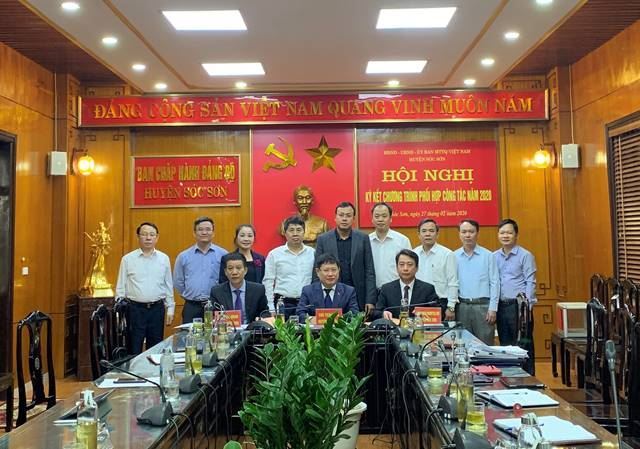 Huyện Sóc Sơn ký kết chương trình phối hợp công tác giữa Thường trực HĐND-UBND-Ủy ban MTTQ Việt Nam năm 2020