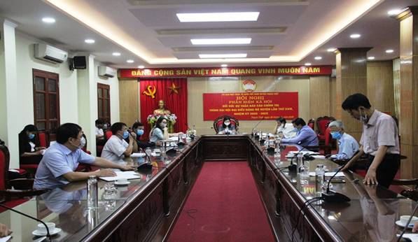 Ủy ban MTTQ Việt Nam huyện Thạch Thất phản biện vào dự thảo báo cáo chính trị Đại hội Đảng bộ huyện lần thứ XXIV, nhiệm kỳ 2020-2025