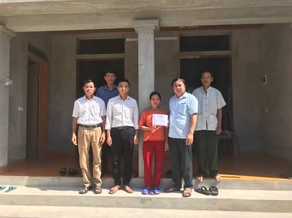 Ủy ban MTTQ Việt Nam huyện Thanh Oai hỗ trợ hộ nghèo xây dựng nhà ở năm 2020