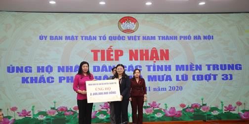 Huyện Thanh Trì tiếp tục đón nhận và chuyển tình cảm của nhân dân Thanh Trì gửi đến đồng bào miền Trung