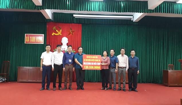 Huyện Thanh Oai chung tay hỗ trợ Miền Trung bị ảnh hưởng do mưa lũ