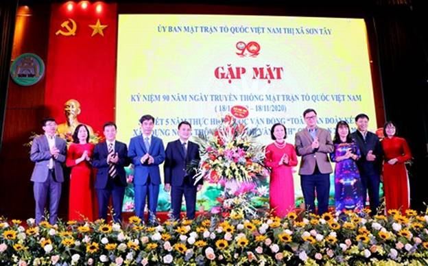 Sơn Tây gặp mặt kỷ niệm 90 năm Ngày truyền thống MTTQ Việt Nam và sơ kết 5 năm thực hiện cuộc vận động “Toàn dân đoàn kết xây dựng nông thôn mới, đô thị văn minh”