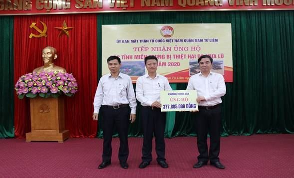 Công tác vận động ủng hộ Nhân dân các tỉnh miền Trung  bị thiệt hại do mưa lũ của Ủy ban MTTQ Việt Nam quận Nam Từ Liêm 