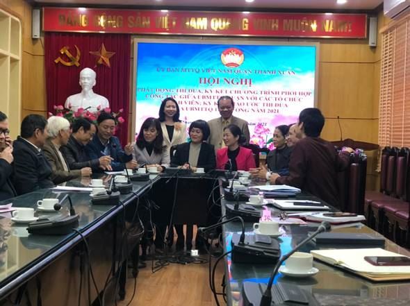 Hội nghị phát động thi đua, ký kết chương trình phối hợp công tác giữa Ủy ban MTTQ Việt Nam quận Thanh Xuân với các tổ chức thành viên 