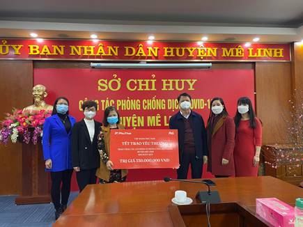 Ủy ban MTTQ Việt Nam huyện Mê Linh tặng 600 suất quà cho các gia đình hộ nghèo, hộ cận nghèo có hoàn cảnh khó khăn nhân dịp Tết Nguyên đán Nhâm Dần 2022.