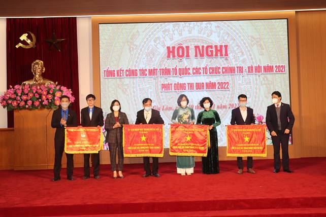 Huyện Gia Lâm tổng kết công tác MTTQ, các tổ chức chính trị- xã hội năm 2021; phát động thi đua năm 2022