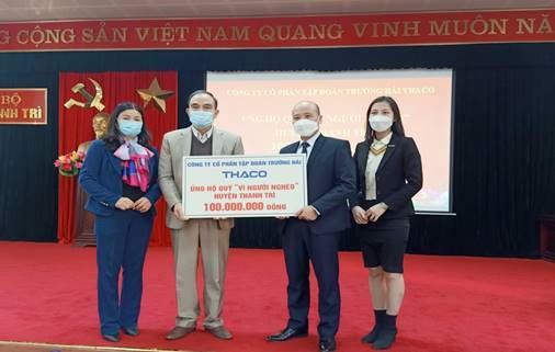 Huyện Thanh Trì  tiếp nhận ủng hộ quỹ “Vì người nghèo” của Công ty Cổ phần tập đoàn Trường Hải  (THACO) để  tặng quà đến hộ nghèo, hộ có hoàn cảnh khó khăn nhân dịp tết nguyên đán Nhâm Dần 2022