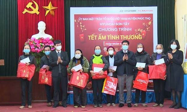 Ủy ban MTTQ Việt Nam huyện Phúc Thọ tổ chức Chương trình “Tết ấm tình thương - Xuân Nhâm Dần 2022” 