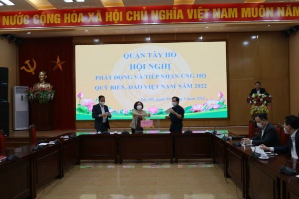Tây Hồ chung tay ủng hộ Quỹ “Vì biển, đảo Việt Nam” năm 2022