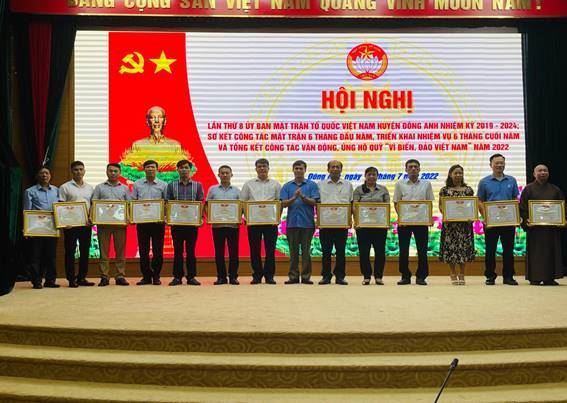Ủy ban MTTQ Việt Nam huyện Đông Anh tổ chức hội nghị lần thứ 8, nhiệm kỳ 2019- 2024, sơ kết công tác mặt trận 6 tháng đầu năm, triển khai nhiệm vụ 6 tháng cuối năm và tổng kết công tác vận động ủng hộ quỹ “Vì biển đảo Việt Nam” năm 2022
