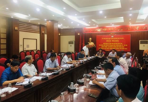 Ủy ban MTTQ Việt Nam huyện Phú Xuyên tổ chức phản biện xã hội vào dự thảo báo cáo kết quả thực hiện nhiệm vụ phát triển kinh tế - xã hội, quốc phòng, an ninh 6 tháng đầu năm 2022; nhiệm vụ giải pháp trọng tâm 6 tháng cuối năm 2022