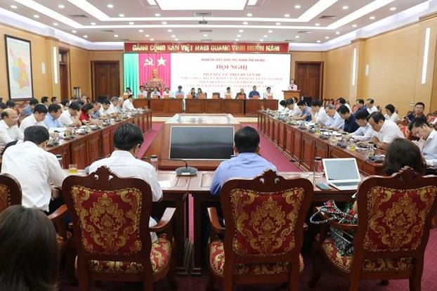 Đoàn Đại biểu Quốc hội Thành phố Hà Nội đã tổ chức hội nghị chuyên đề về thực hiện chính sách, pháp luật về đất đai trên địa bàn Thành phố và lấy ý kiến góp ý Luật Đất đai (sửa đổi)