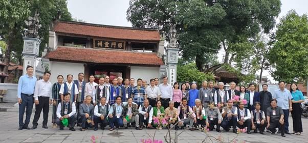 Đoàn đại biểu huyện Lâm Hà, tỉnh Lâm Đồng về thăm, làm việc và trao đổi kinh nghiệm công tác tại huyện Phúc Thọ