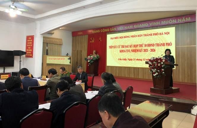 Ủy ban MTTQ Việt Nam quận Cầu Giấy phối hợp tổ chức Hội nghị tiếp xúc cử tri của Đại biểu HĐND thành phố sau kỳ họp thứ 10 HĐND thành phố Hà Nội khóa XVI.