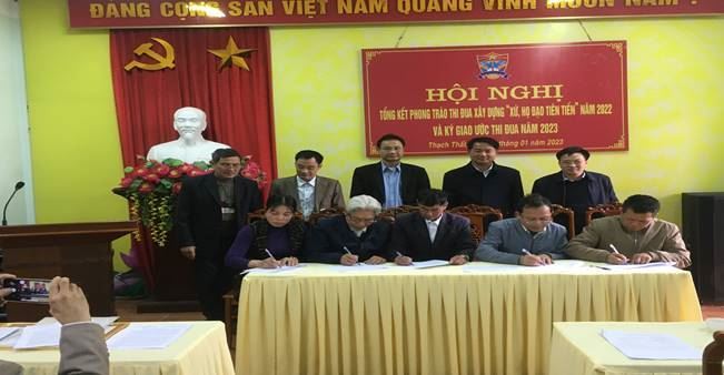 Ban Đoàn kết Công giáo huyện Thạch Thất tổ chức hội nghị tổng kết phong trào thi đua xây dựng Xứ, Họ đạo tiên tiến năm 2022, phát động và ký giao ước thi đua năm 2023.