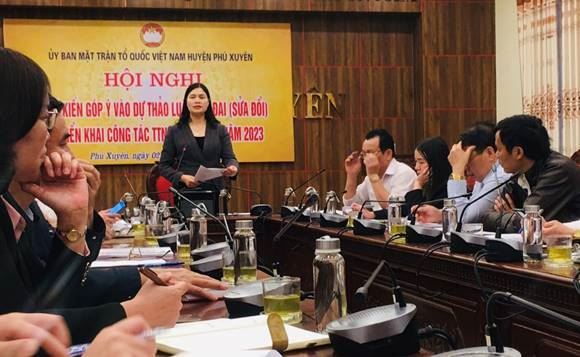 Ban Thường trực Ủy ban MTTQ Việt Nam huyện Phú Xuyên tổ chức Hội nghị lấy ý kiến góp ý về dự thảo Luật Đất đai (sửa đổi) năm 2023.
